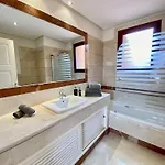 Apartmán Beautiful 5 * Penthouse Very Near The Marbella