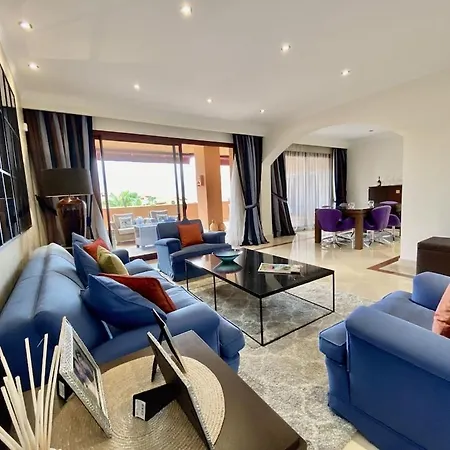 Apartment Beautiful 5 * Penthouse Very Near The Marbella