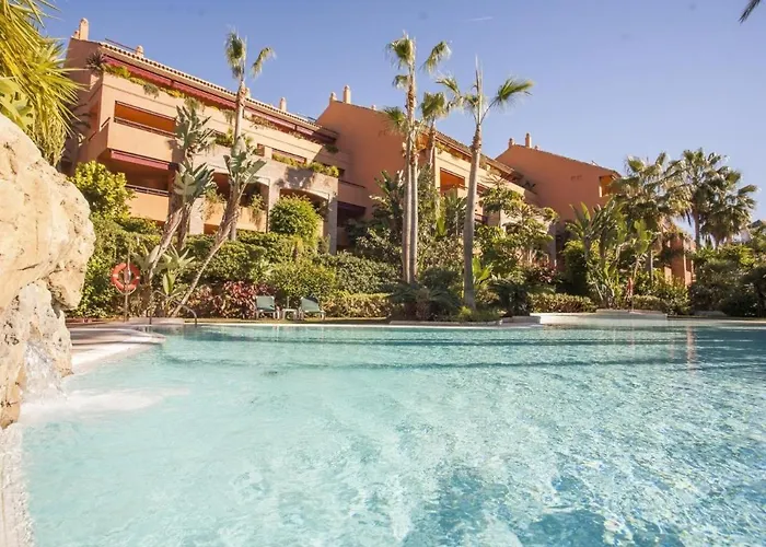 Beautiful 5 * Penthouse Very Near The *