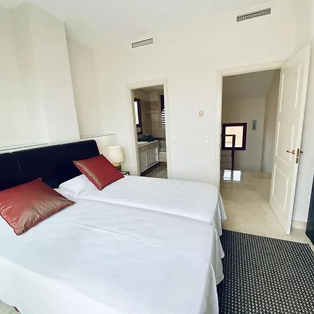 Beautiful 5 * Penthouse Very Near The