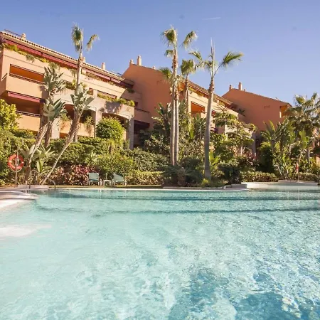 Beautiful 5 * Penthouse Very Near The *